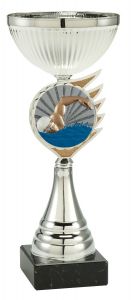 2001FG008 Schwimm - Schwimmer Pokal mit Kunstharzmotiv inkl. Gravur | Serie 5 Stck.